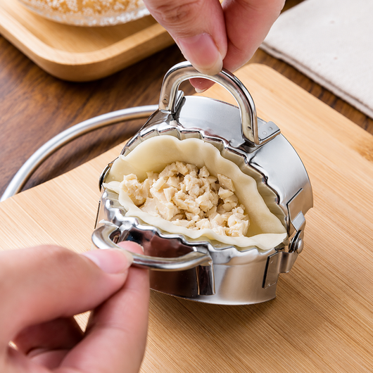 Stainless Steel Dumpling Cutter & Dough Press, Ravioli Cutter, Empanada Press Mold, Kitchen Tool
